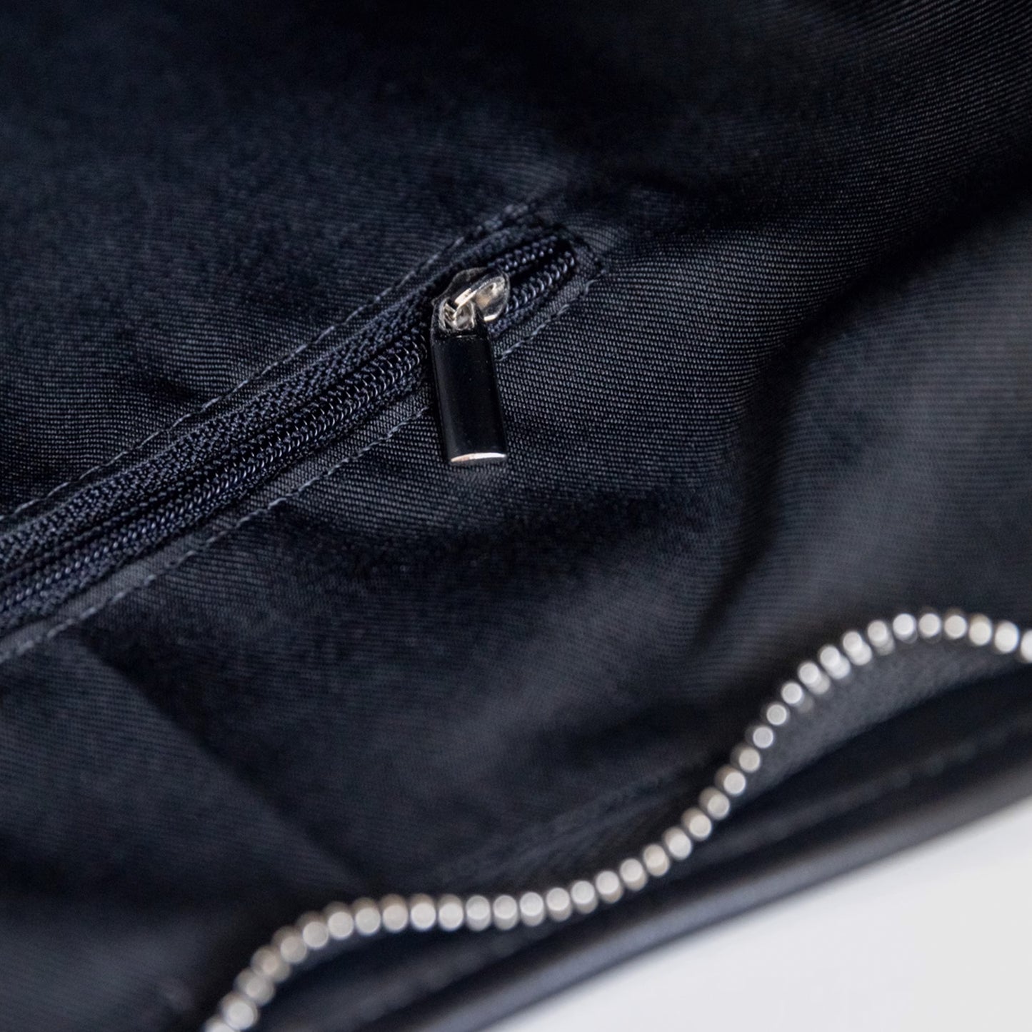 Black Swan Minimalist Wide Shoulder Strap Tote Bag