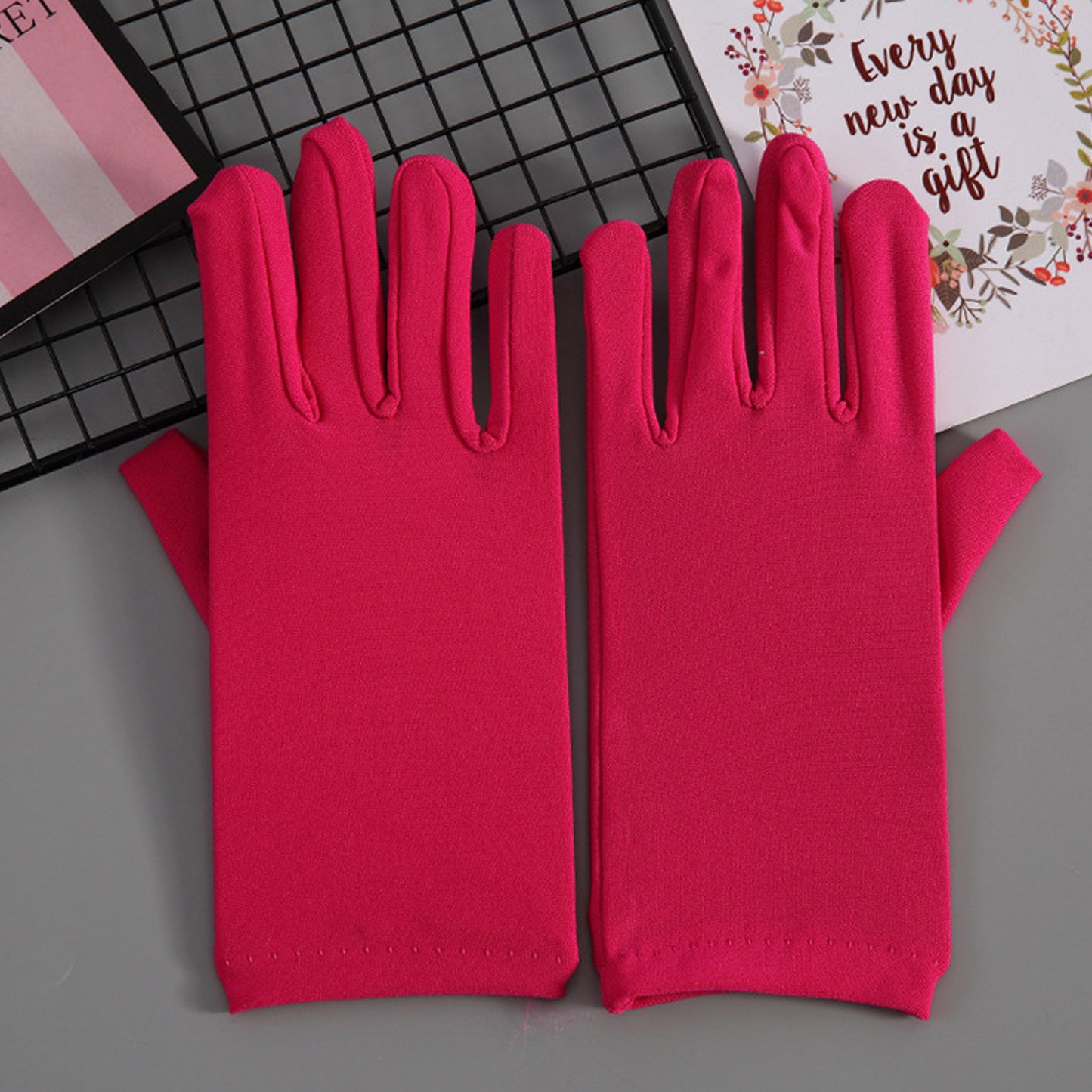 Milk Fiber Solid Color Wrist Gloves